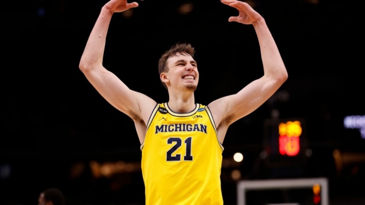 仅赢得了粉 仅赢得了粉